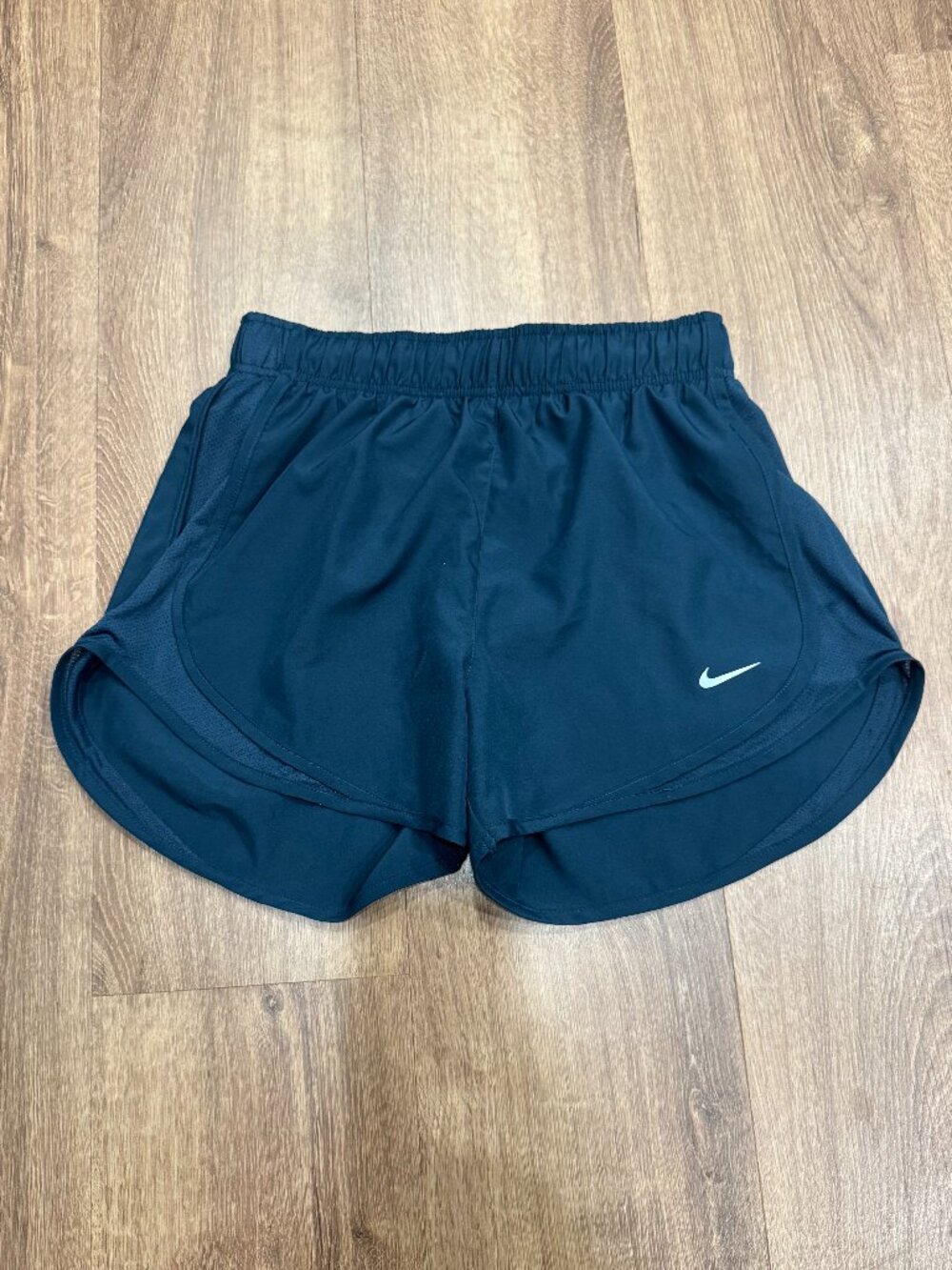 Nike Tempo Dri-FIT Running Shorts — Women's Small
